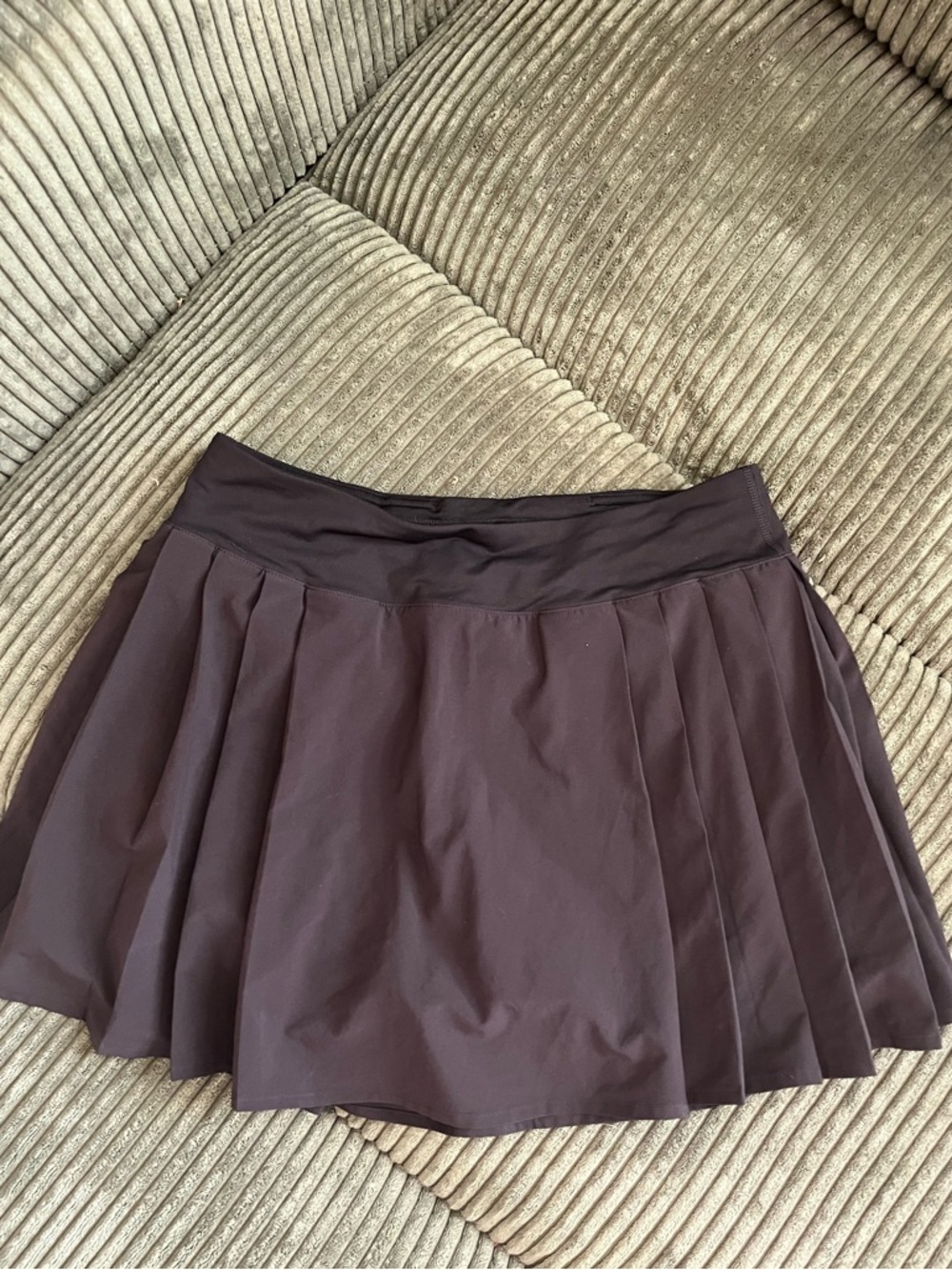 Lululemon Athletica Side-pleat high rise tennis athletic skirt 6 EUC
